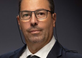 beta glass ceo